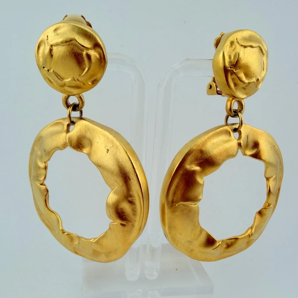 Archive Selection: Verified Anne Klein Runway Hammered 